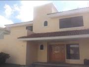 EXCELENTE CASA, AMPLIA Y CÓMODA DE 3 RECÁMARAS EN ZAPOPAN