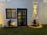 | Excelente casa amueblada y equipada, en renta. |