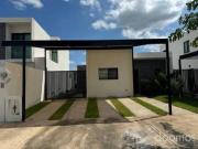 Excelente casa amueblada y equipada, en renta