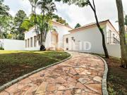Excelente casa colonial, 2.765 m² de terreno com belo...
