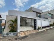 EXCELENTE CASA COM 04 QUARTOS E 01 SUÍTE COM ÁREA TOTAL...