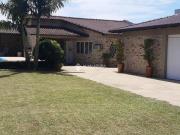 Excelente casa com 2 dormitórios bem arejados