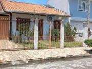 Excelente casa com 3 dormitórios à venda, 84 m² por R$...