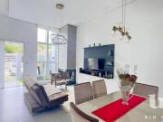 Excelente casa com alto padrão e próxima a Avenida Rio...