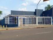 Excelente casa comercial