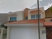 EXCELENTE CASA CON GRAN UBICACION Y GRAN PLUSVALIA AL...