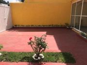 EXCELENTE CASA PARA REMODELAR