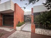 EXCELENTE CASA CON PILETA QUINCHO Y COCHERA