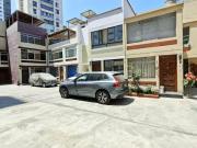 Excelente casa con seguridad Documentos en regla