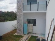 EXCELENTE CASA DE 03 QUARTOS COM SUITE