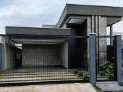 Excelente Casa de 03 Quartos em Arniqueiras