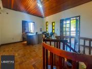 Excelente casa de 240mÂ² com 4 dormitÃ³rios e 2 vagas