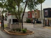 Excelente Casa De 2 Niveles En Fraccionamiento Cerrado,...