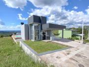 EXCELENTE CASA DE ALTO PADRÃO