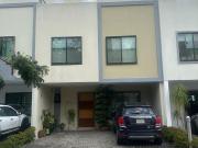 Excelente Casa de construcción moderna en coto, en el...