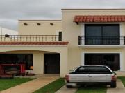 Excelente casa de RECUPERACIÓN BANCARIA