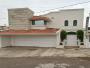 Excelente casa de RECUPERACIÓN BANCARIA