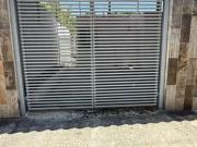 | Excelente casa de una planta, en renta. |