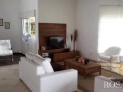 EXCELENTE CASA DENTRO DE CONDOMÍNIO FECHADO