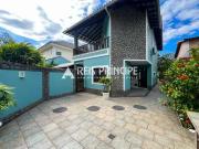 Excelente casa duplex de luxo com 4 suítes para alugar...