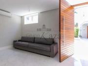 Excelente casa em condomínio