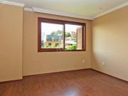 Excelente casa em condomínio com três 3 dormitórios, uma... Excelente casa em condomínio com três 3 dormitórios, uma...