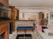 Excelente casa em condomínio de 249m² com 03 dormitórios...