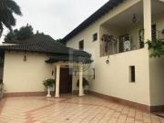 Excelente casa em condomínio fechado