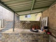 Excelente casa em lote de 180m2, com 2 quartos, 3 vagas