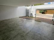 Excelente casa em meio lote à venda no bairro Espírito...