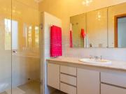 Excelente casa em ótima localização, próxima a muito verde!