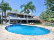 Excelente Casa en alquiler cinco dormitorios, excelentes...