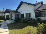 Excelente casa en Barrio con portón, Villa traful