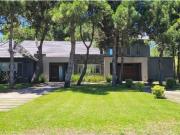 EXCELENTE CASA EN BARRIO LA HERRADURA TEMPORADA 2026