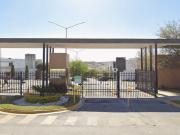 Excelente Casa en CISNE 969, GARCIA, FRACCIONAMIENTO LAS...