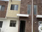 EXCELENTE CASA EN CONDOMINIO CON RECAMARA Y BAÑO...