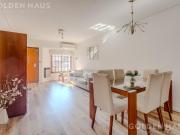 Excelente casa en dúplex de 4 amb. con jardín, pileta,...
