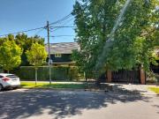 EXCELENTE CASA EN EXCELENTE UBICACIÓN GRAN CATEGORÍA Adrogue