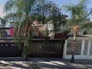 EXCELENTE CASA EN LAGOS DE ORIENTE EN REMATE