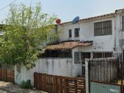 Excelente casa en Remante Bancario!