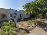 Excelente casa en Remante Bancario