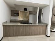 Excelente Casa En Renta, En Viñedos, Cerrada Canarias