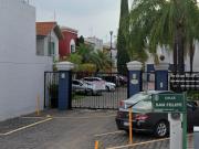 EXCELENTE CASA EN RESIDENCIAL DEL VALLE EN REMATE