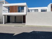 EXCELENTE CASA EN VENTA C/ RECAMARA EN PLANTA BAJA...