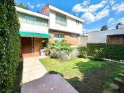 ¡Excelente Casa En Venta Con 300m² De Patio!