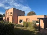 Excelente Casa en Venta en Azul