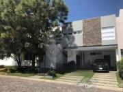 Excelente Casa en Venta en Condominio Novaterra