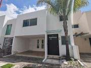 Excelente Casa en VENTA cerca Universidad Anahuac