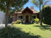 Excelente Casa en Venta en Gonnet | 4 Dorm |...