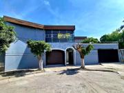 Casa en venta en León Moderno 500 m2 5 recámaras...